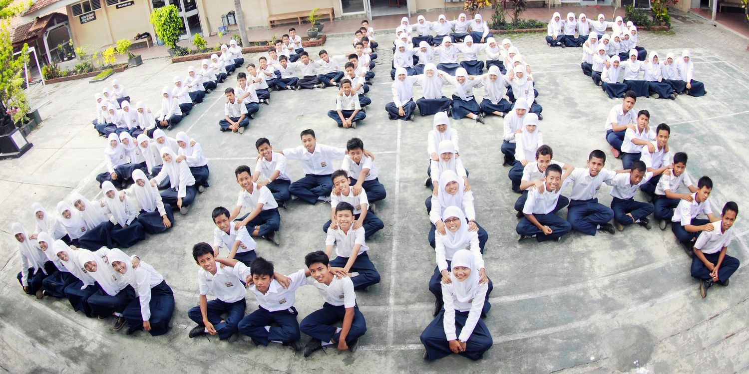 RizkiPutriFeb's profile banner image