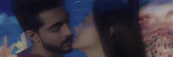 Runak_love Profile Banner