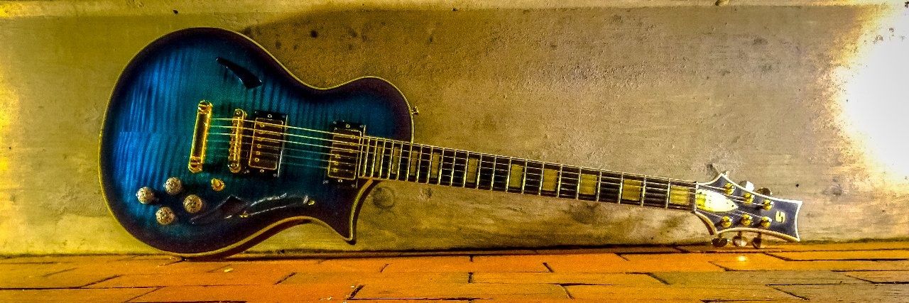 background noise banner