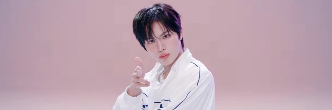 Hi27na's profile banner image