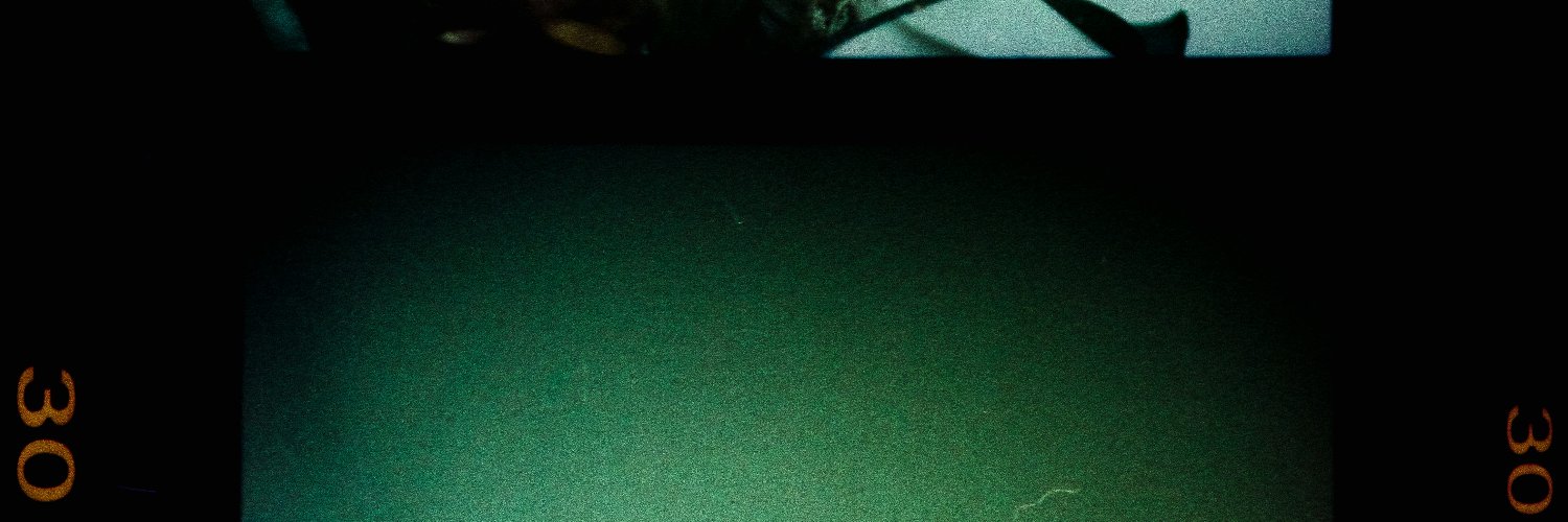 Oyster's banner