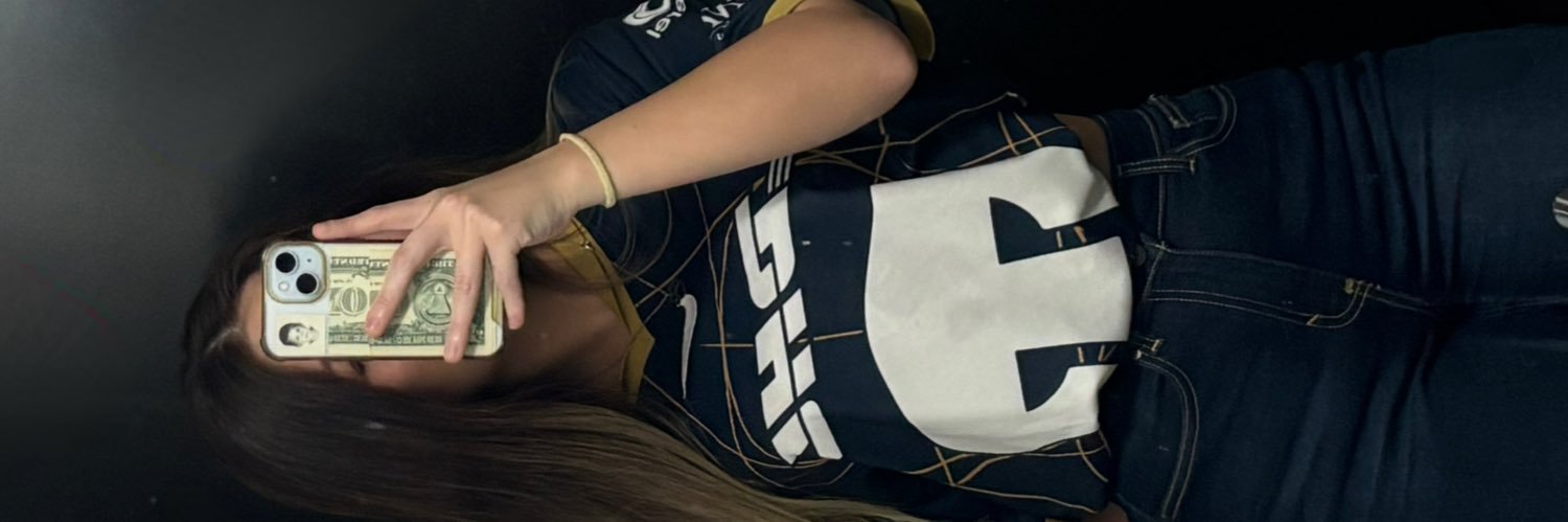 silvanamtz's profile banner image
