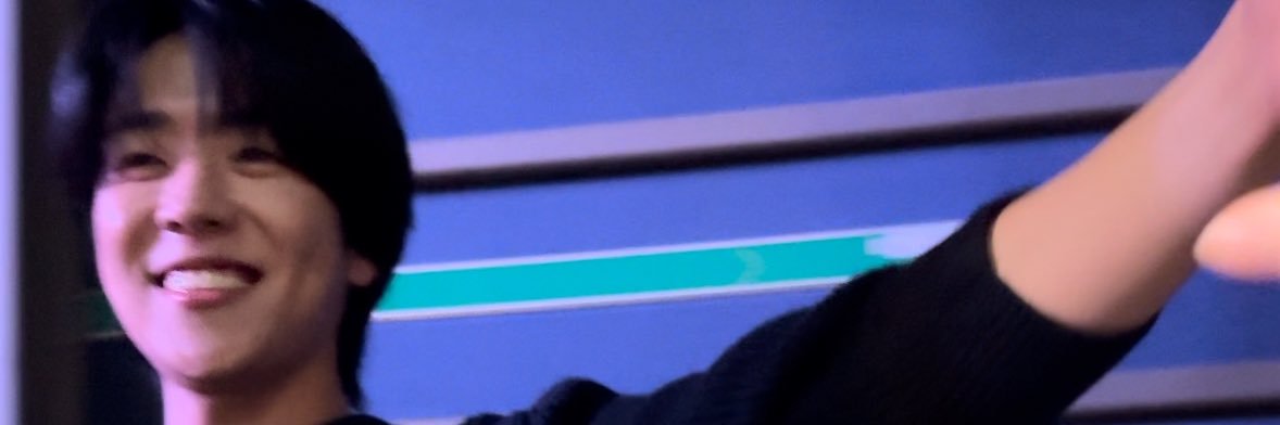 くろ banner