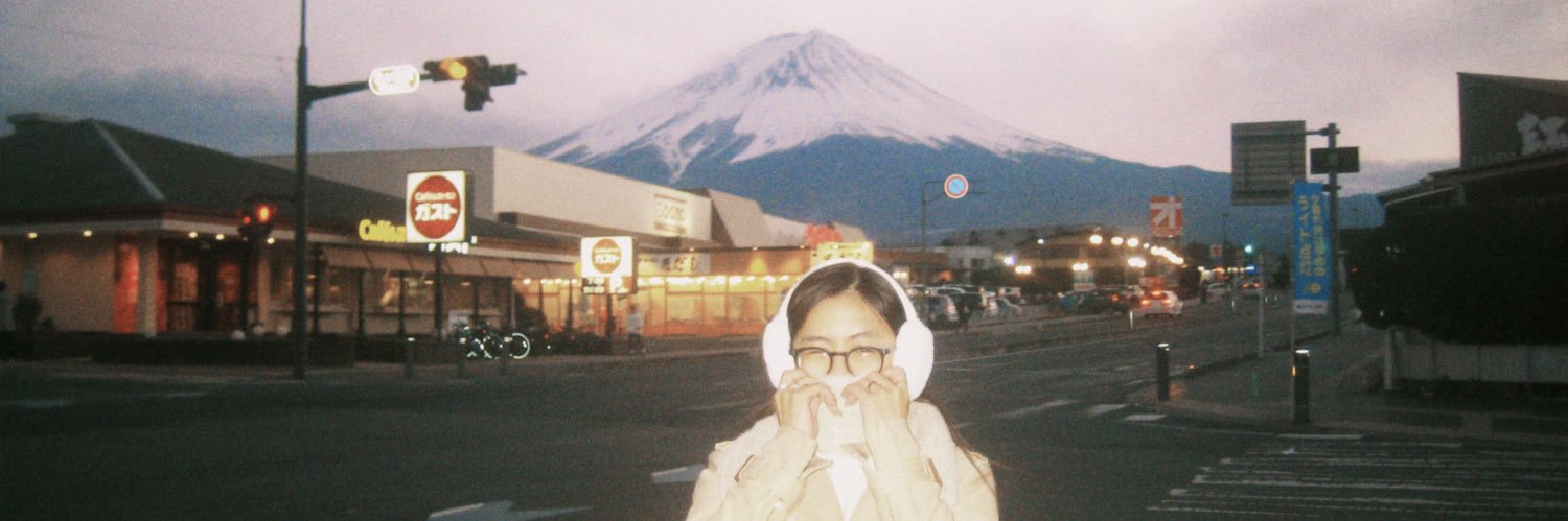 sunnyteehee's banner
