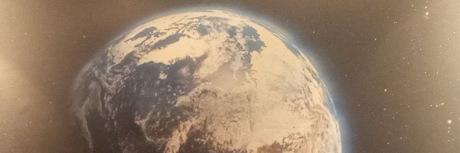 nmariq26's profile banner image