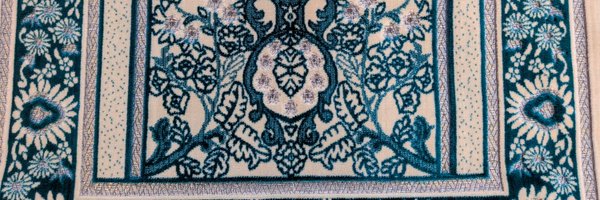 LizHurra Profile Banner