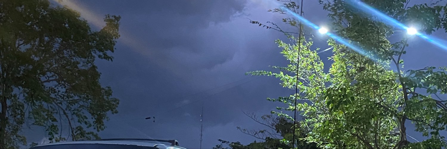 riviisss's profile banner image