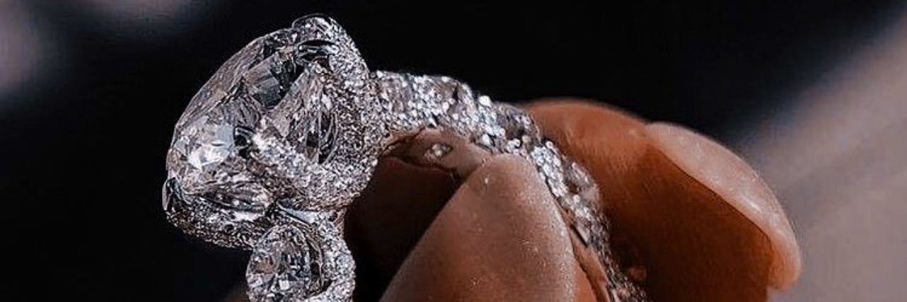 QUEEN⛓️‍💥🗽 banner