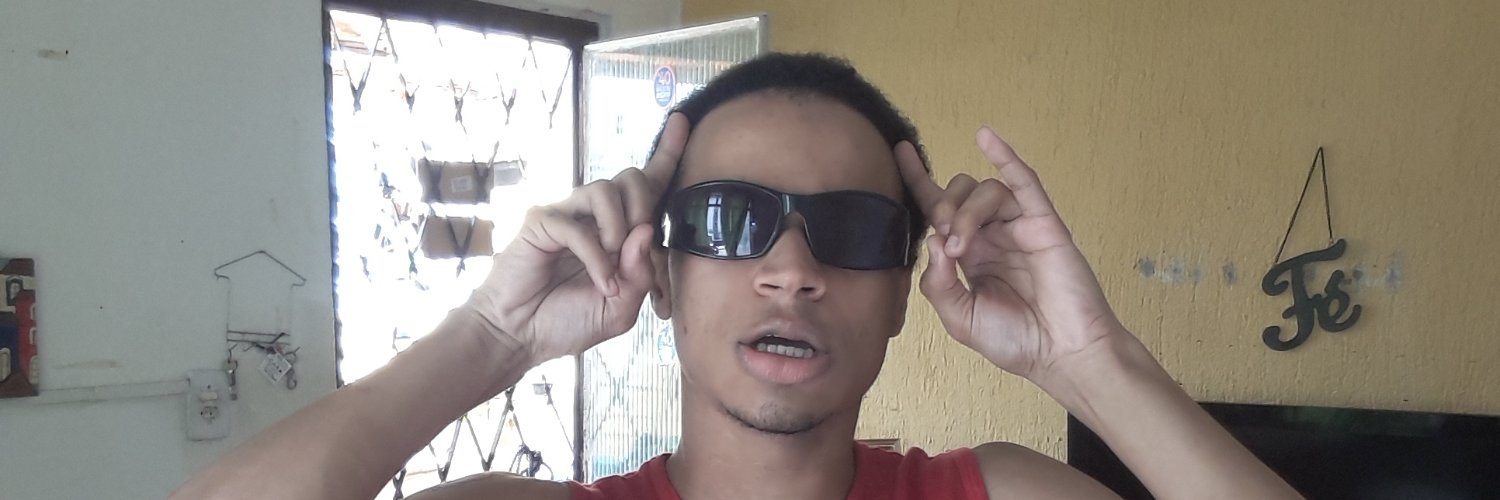 zsdlow's profile banner image