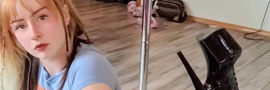 lucystarzred's profile banner image