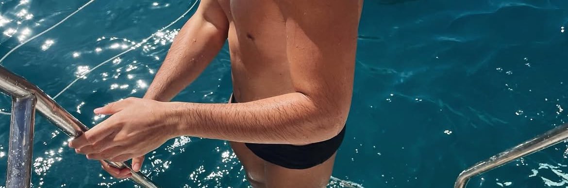 victor 🫐🍌 banner