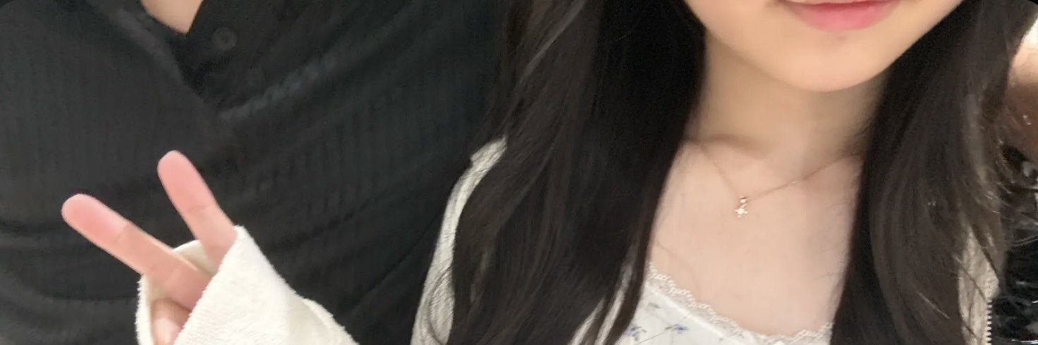 ur_i_uri_'s profile banner image