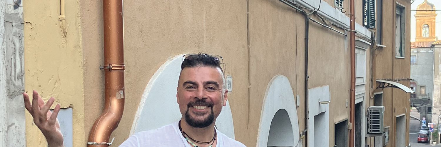 morlupo's profile banner image