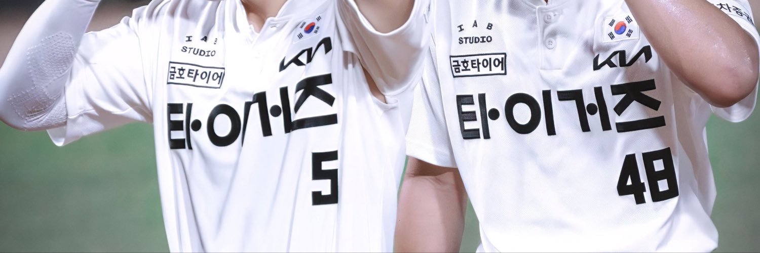 5dy1002's profile banner image
