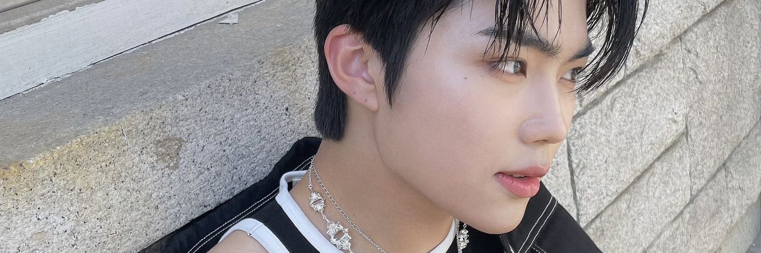 triplesoomin's profile banner image
