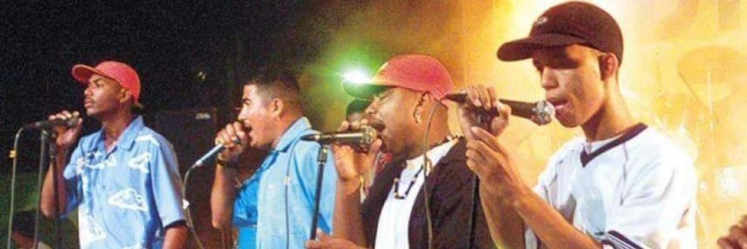 Carito 🦦 banner