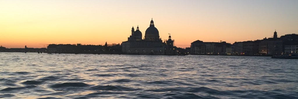camiigonzalez01's profile banner image