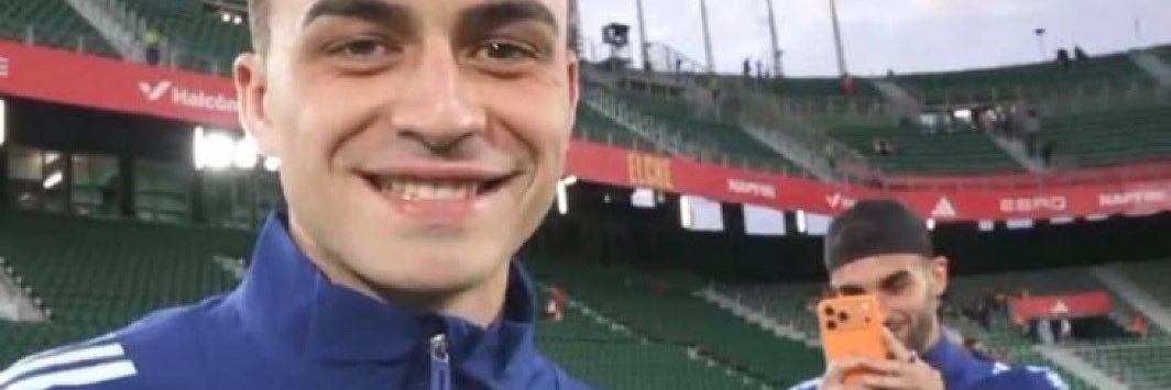 knywli's profile banner image