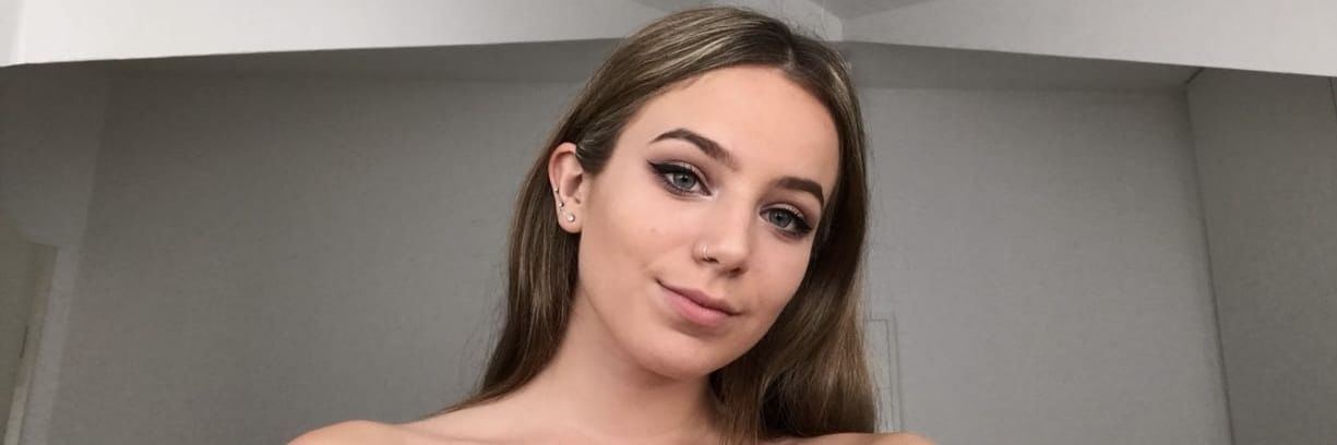 emily_stave's profile banner image