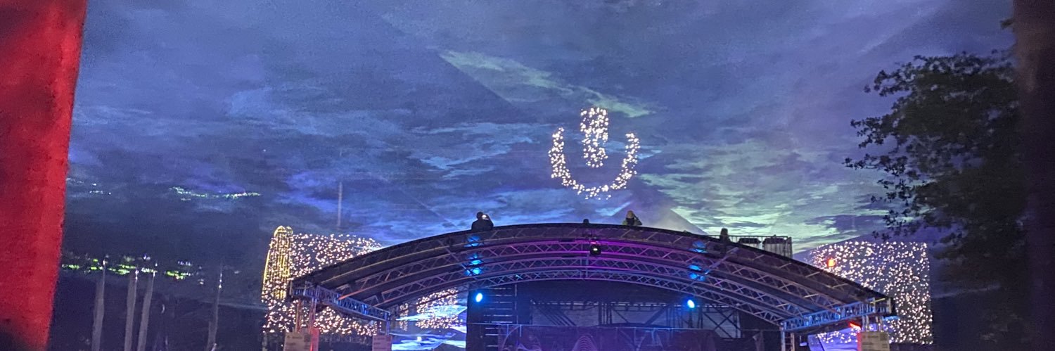 juaposi's profile banner image
