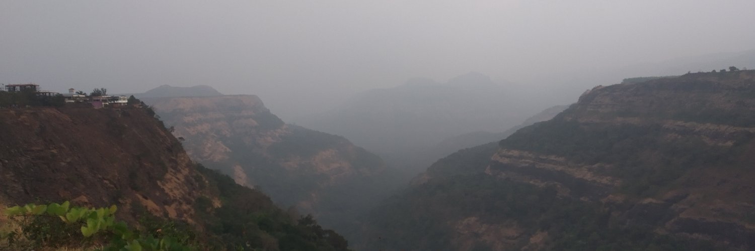poojasingh812's profile banner image