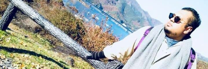 azmirz's profile banner image