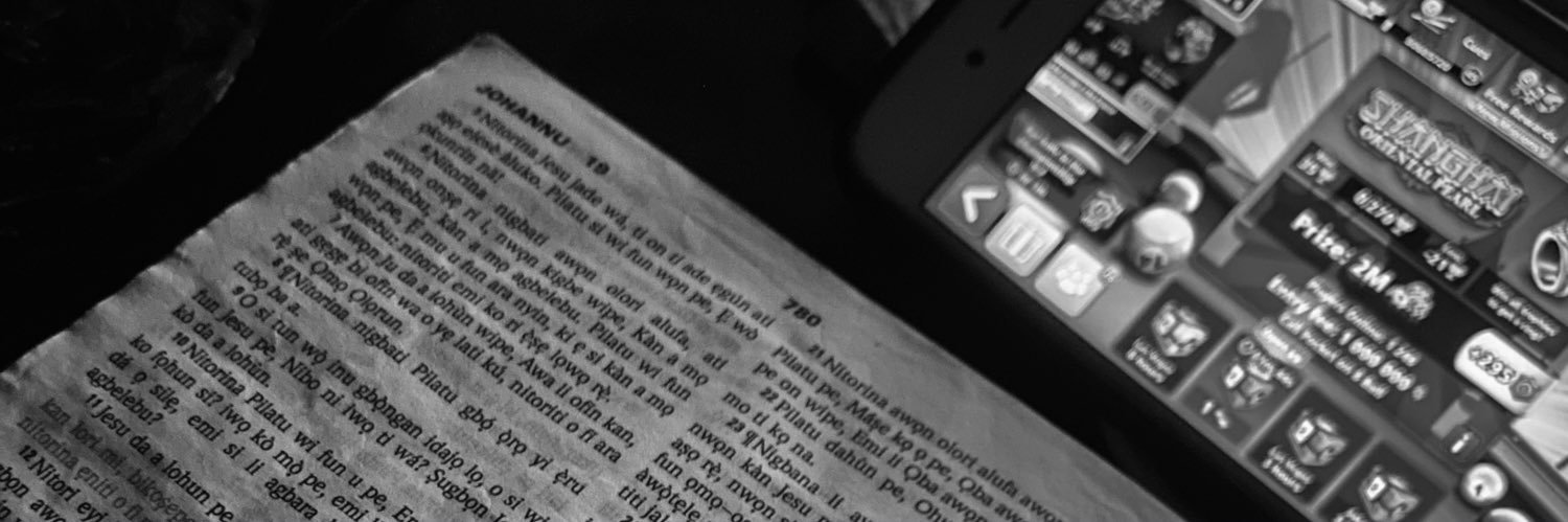 UNKNOWN 🤍🖤 banner