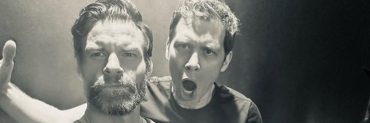 S n m banner
