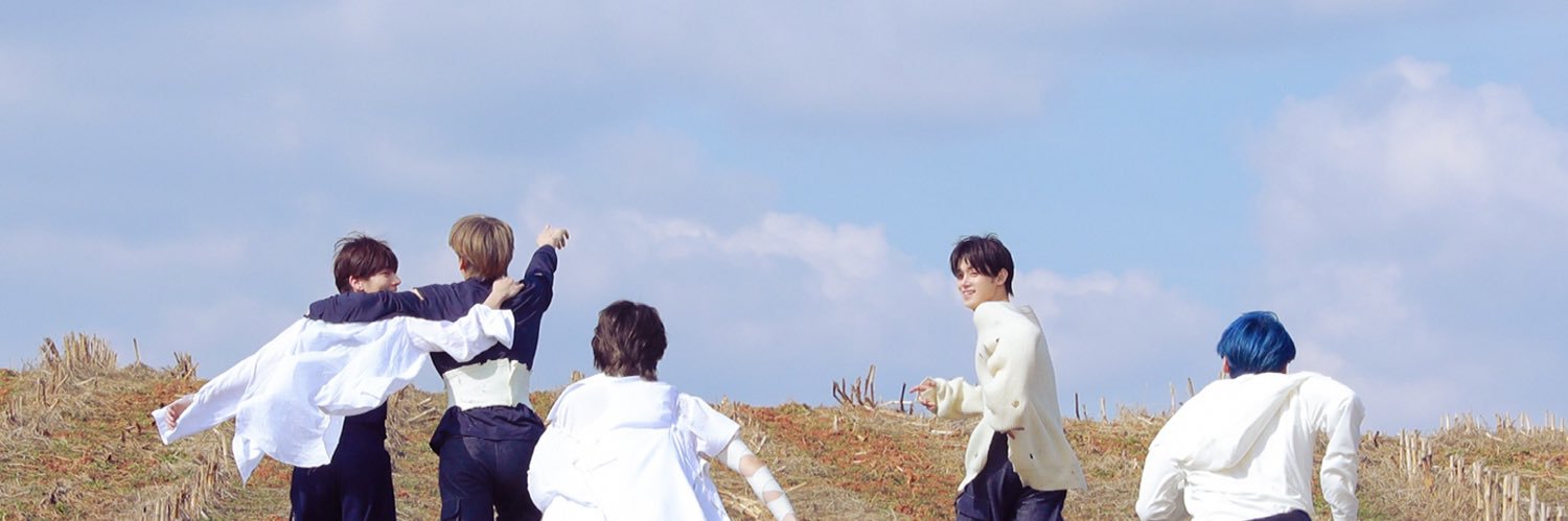 ☆*:.｡.momo .｡.:*+TXT banner