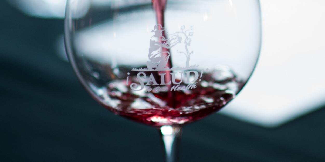 ¡Salud! banner