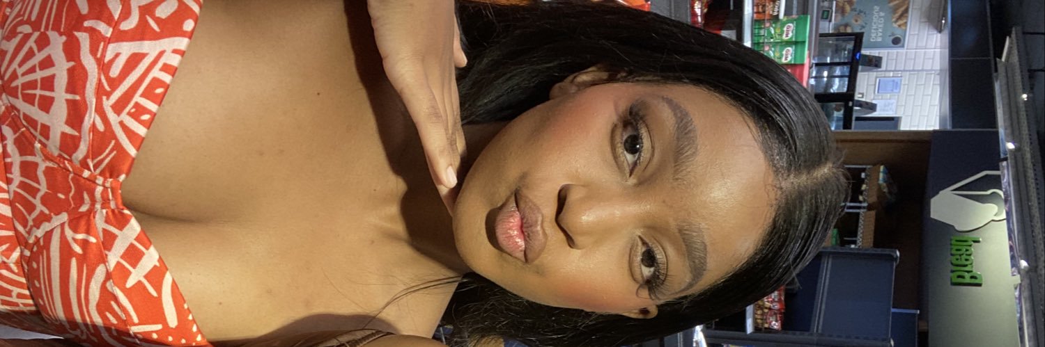 b 🧚🏽.'s banner