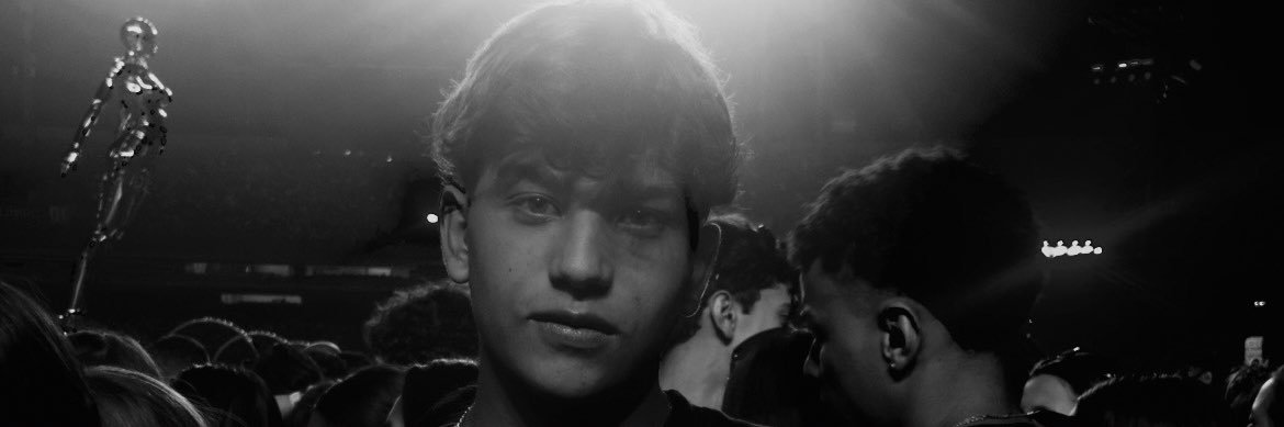 Alvarentoo's profile banner image