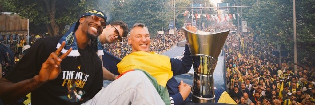 basdogancan's profile banner image