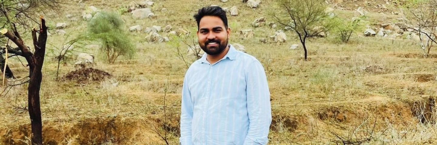 sandybayal's profile banner image