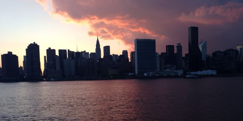LauraVelasquez0's profile banner image