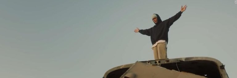 おむ banner