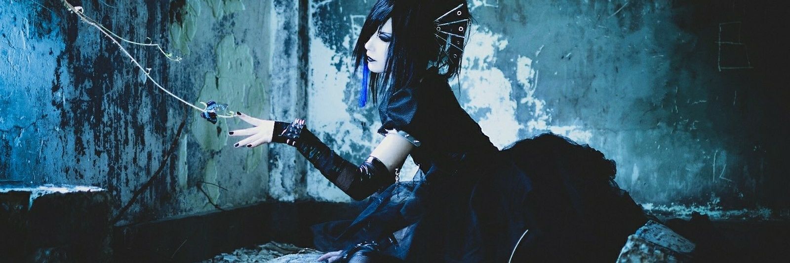 るあ banner