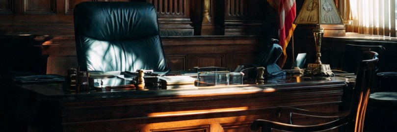 Juiz Wargrave banner