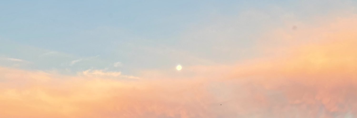 Hey_TrishaMae's profile banner image