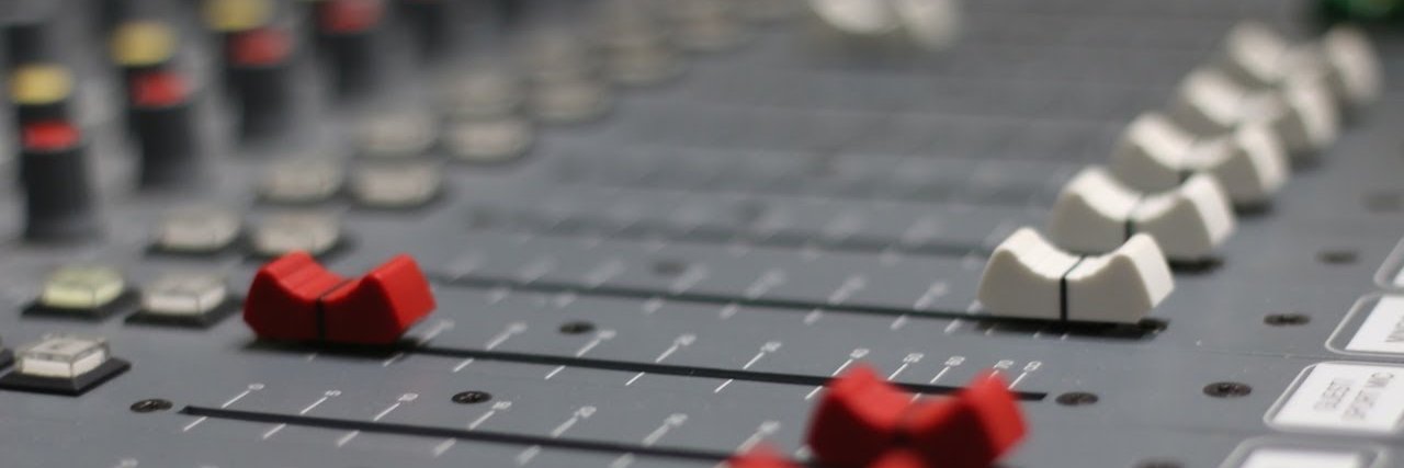 CDR 98.7 FM Mérida banner