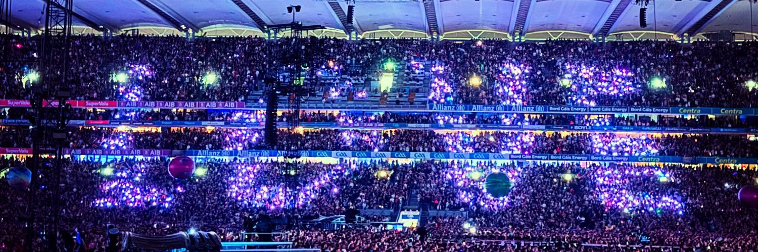 Coldplay Canada banner