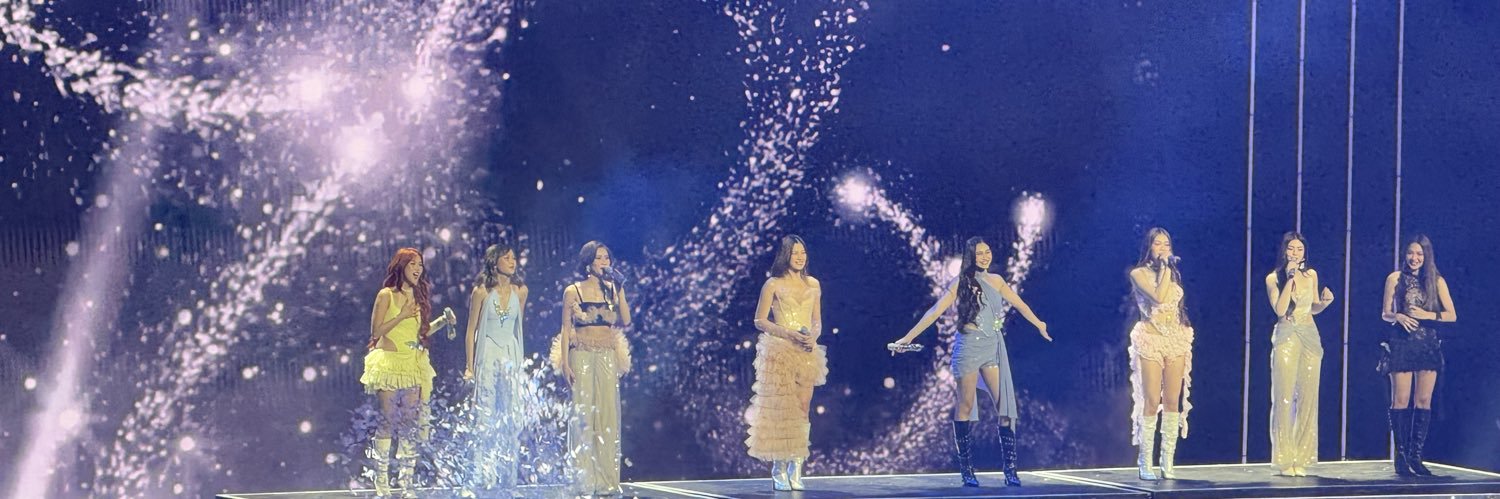 Claire 🌸♠️🖤🩷 banner