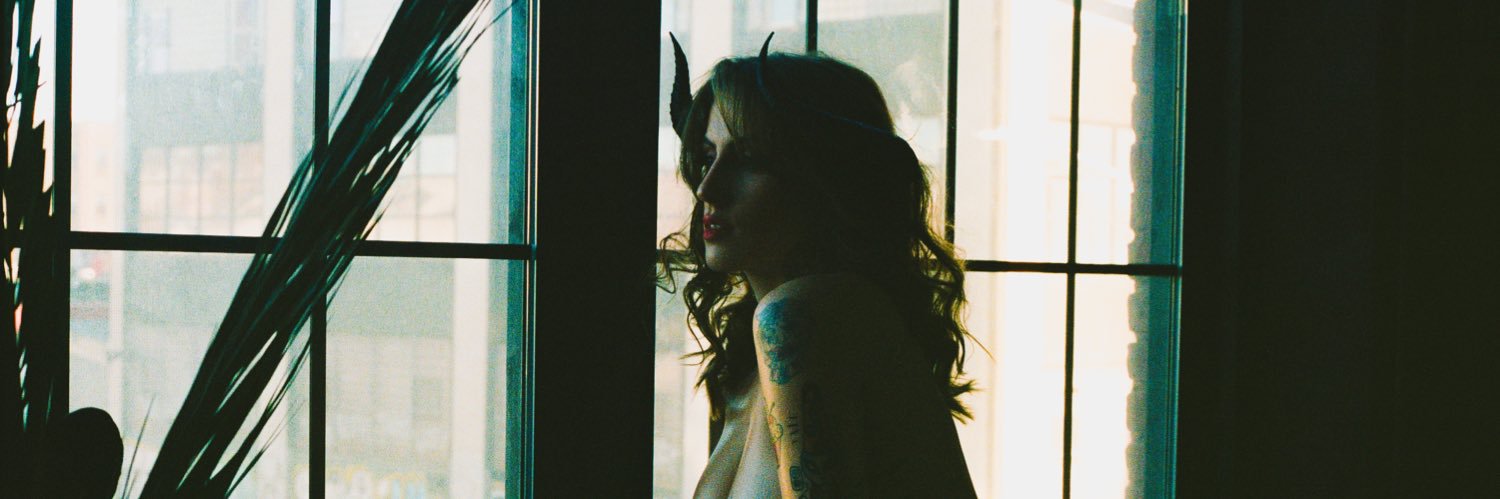 xclusivshots's profile banner image