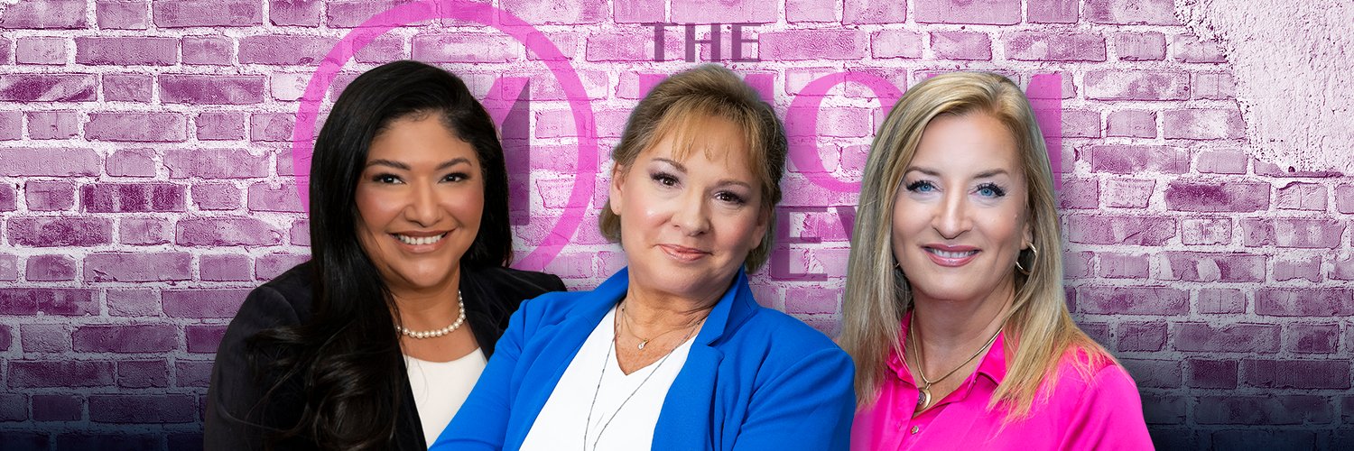 The Mom View banner