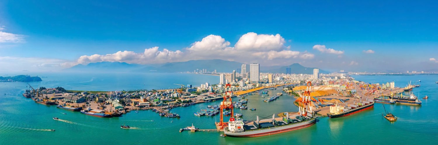 Phạm Hoàng | Royal banner