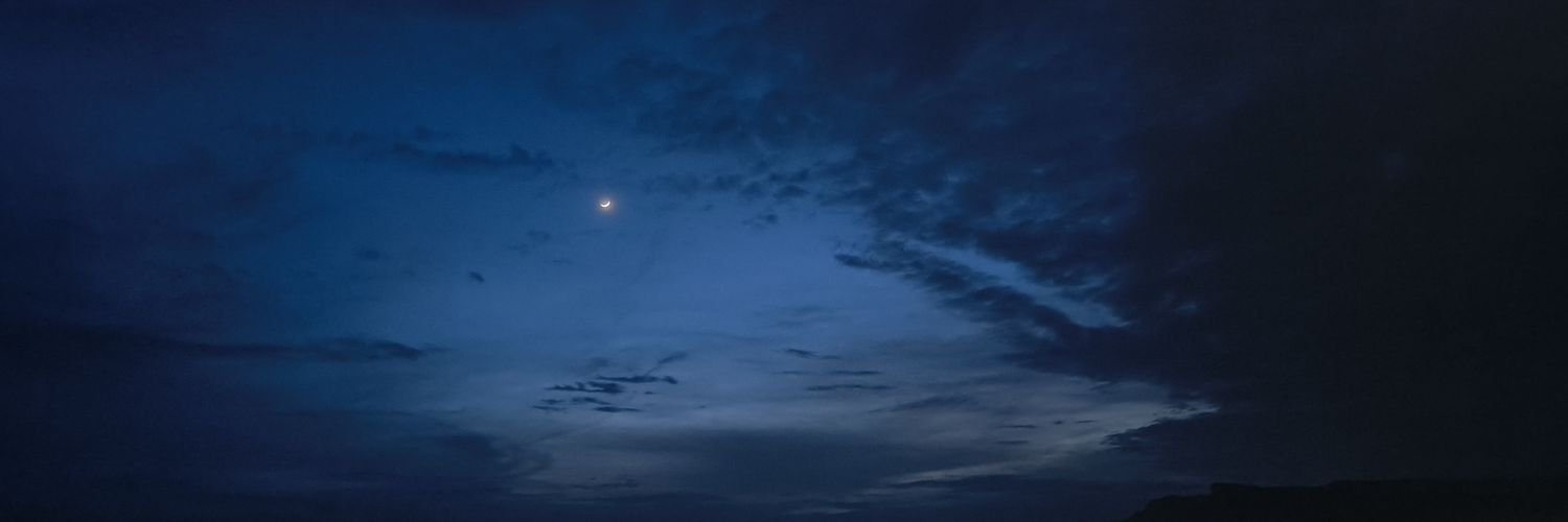 emraamama's profile banner image