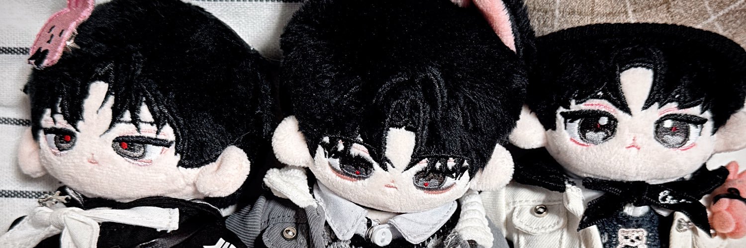 Mel_withDoll's profile banner image