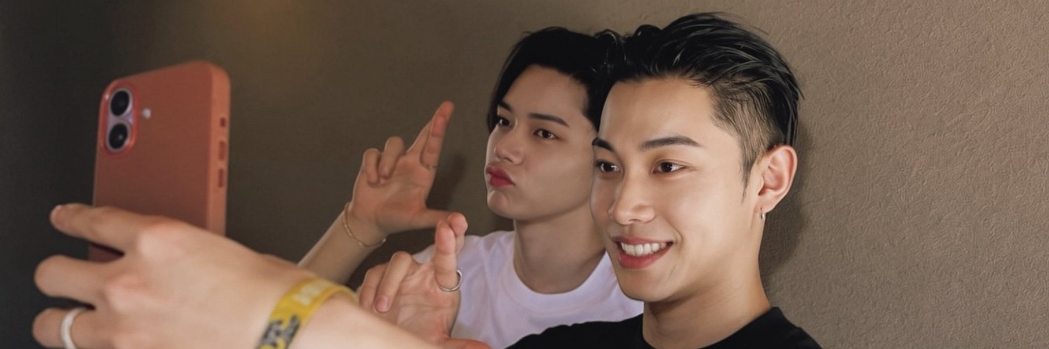 bingunger's profile banner image
