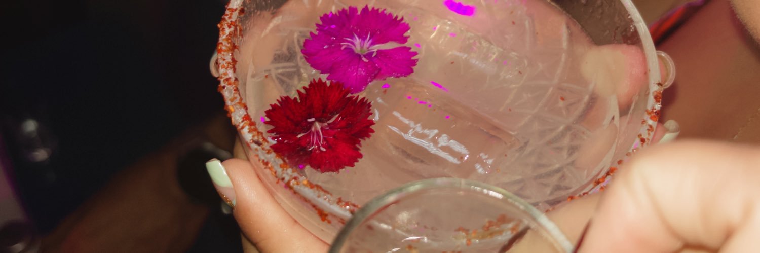 ayda ac🧚🏻‍♀️✨ banner