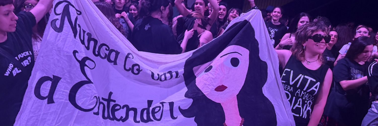 riqtri's profile banner image